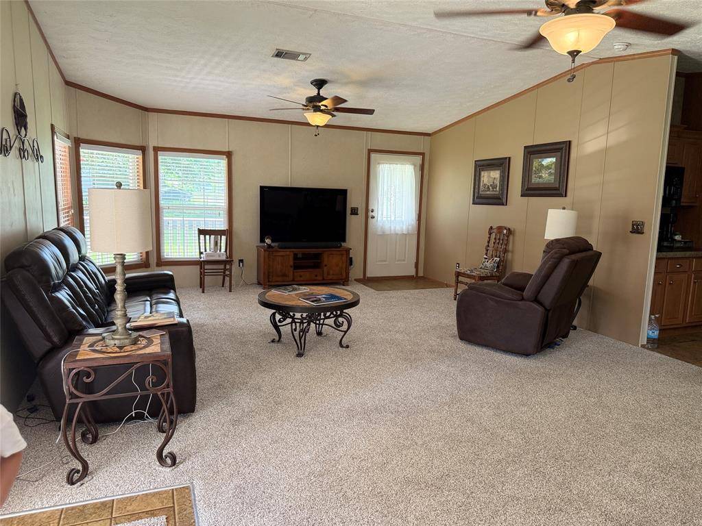 Chandler, TX 75758,20381 Pine Drive