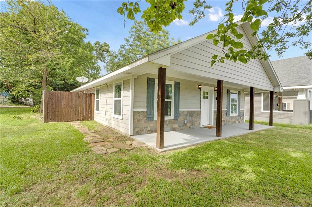 Denison, TX 75020,911 W Morton Street