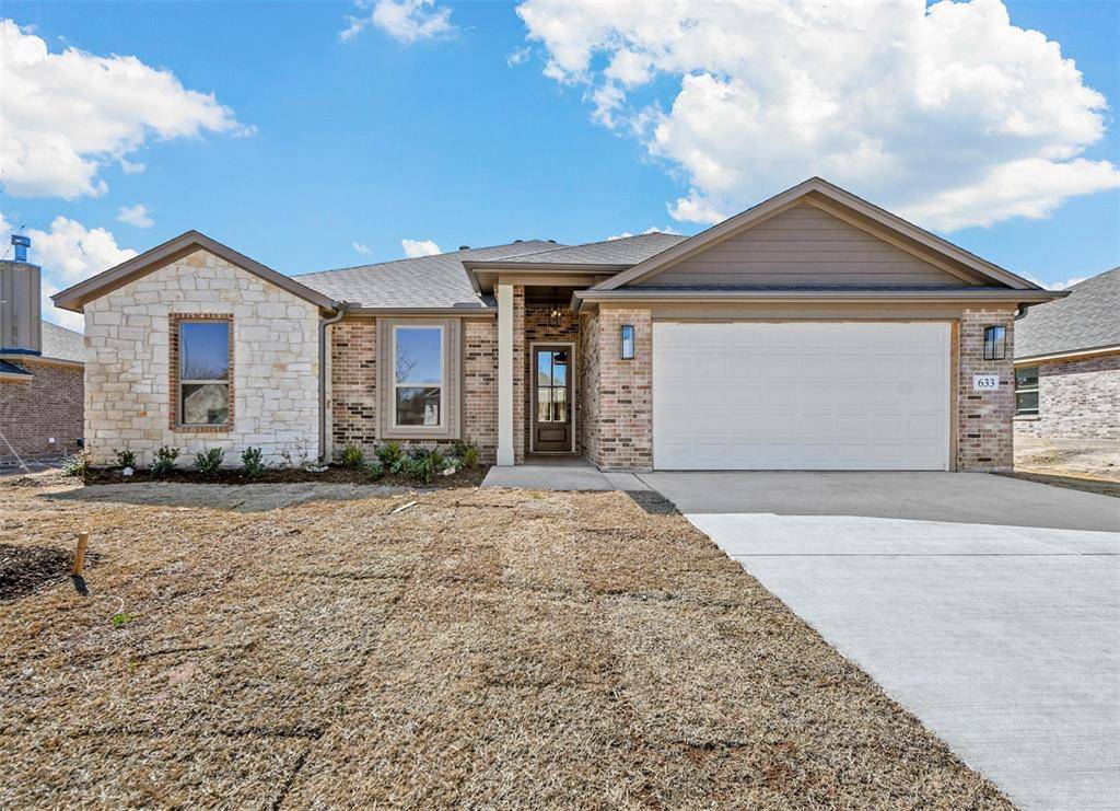 Saginaw, TX 76179,633 Mooney Drive