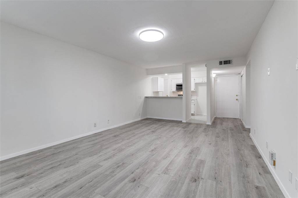 Dallas, TX 75219,4859 Cedar Springs Road #142