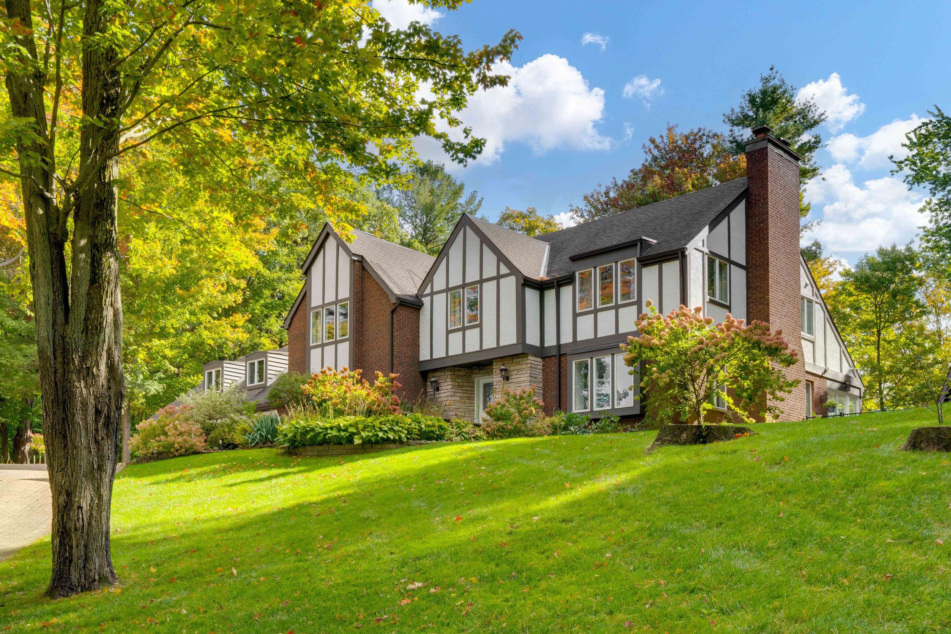 Springwater, ON L9X 0L3,11 Park TRL