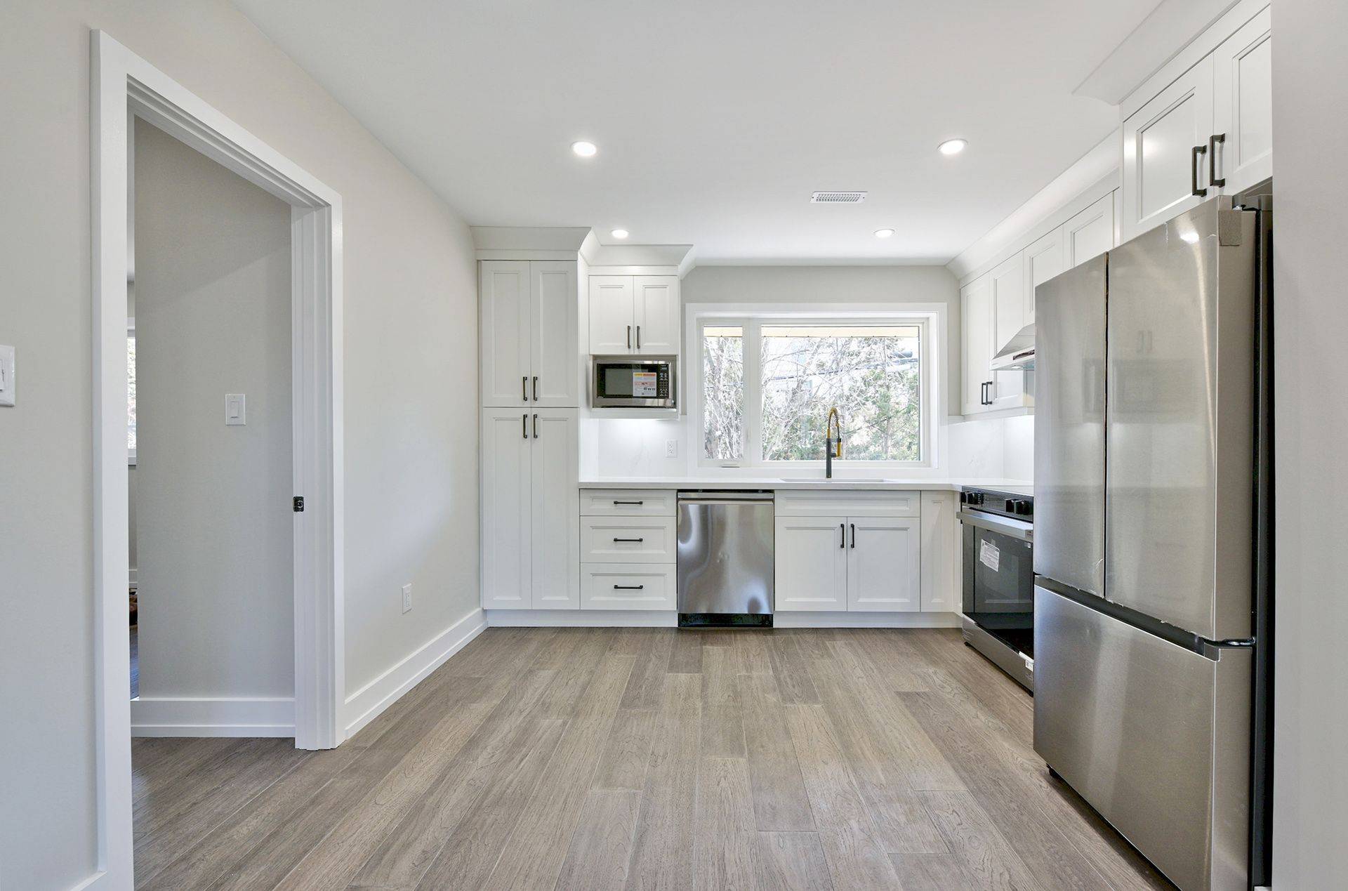 Oakville, ON L6K 1V6,28 Florence DR #Unit 1