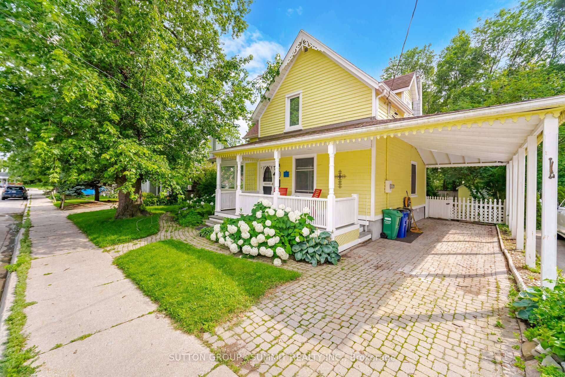 Mississauga, ON L5H 2E6,38 JOHN ST S