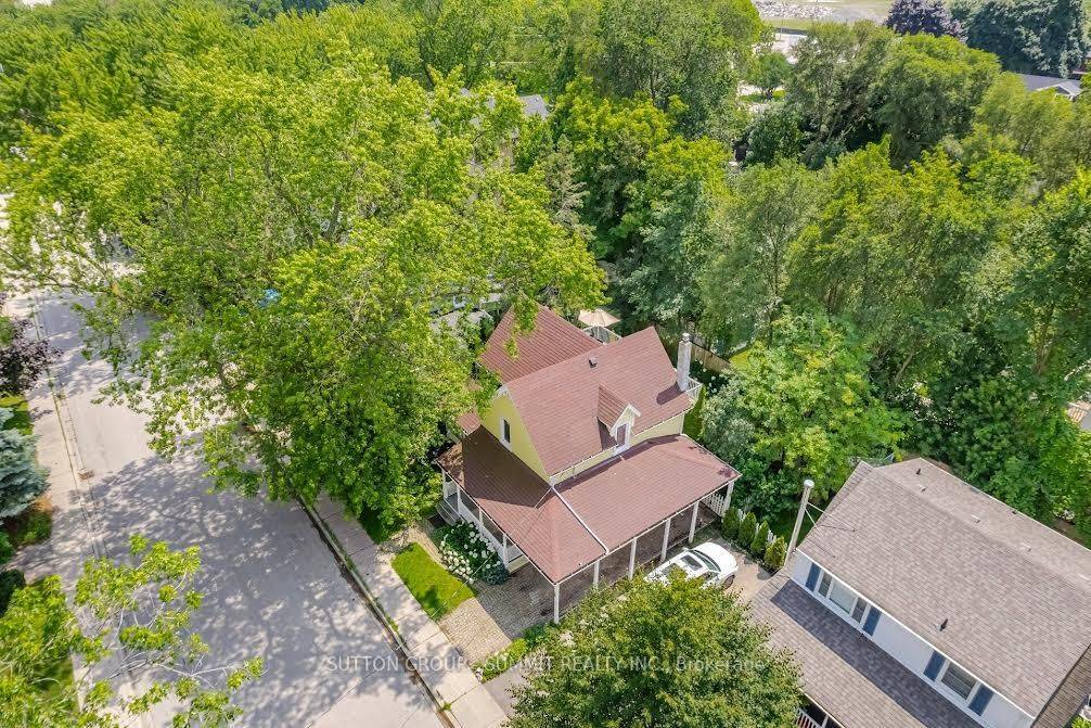 Mississauga, ON L5H 2E6,38 JOHN ST S