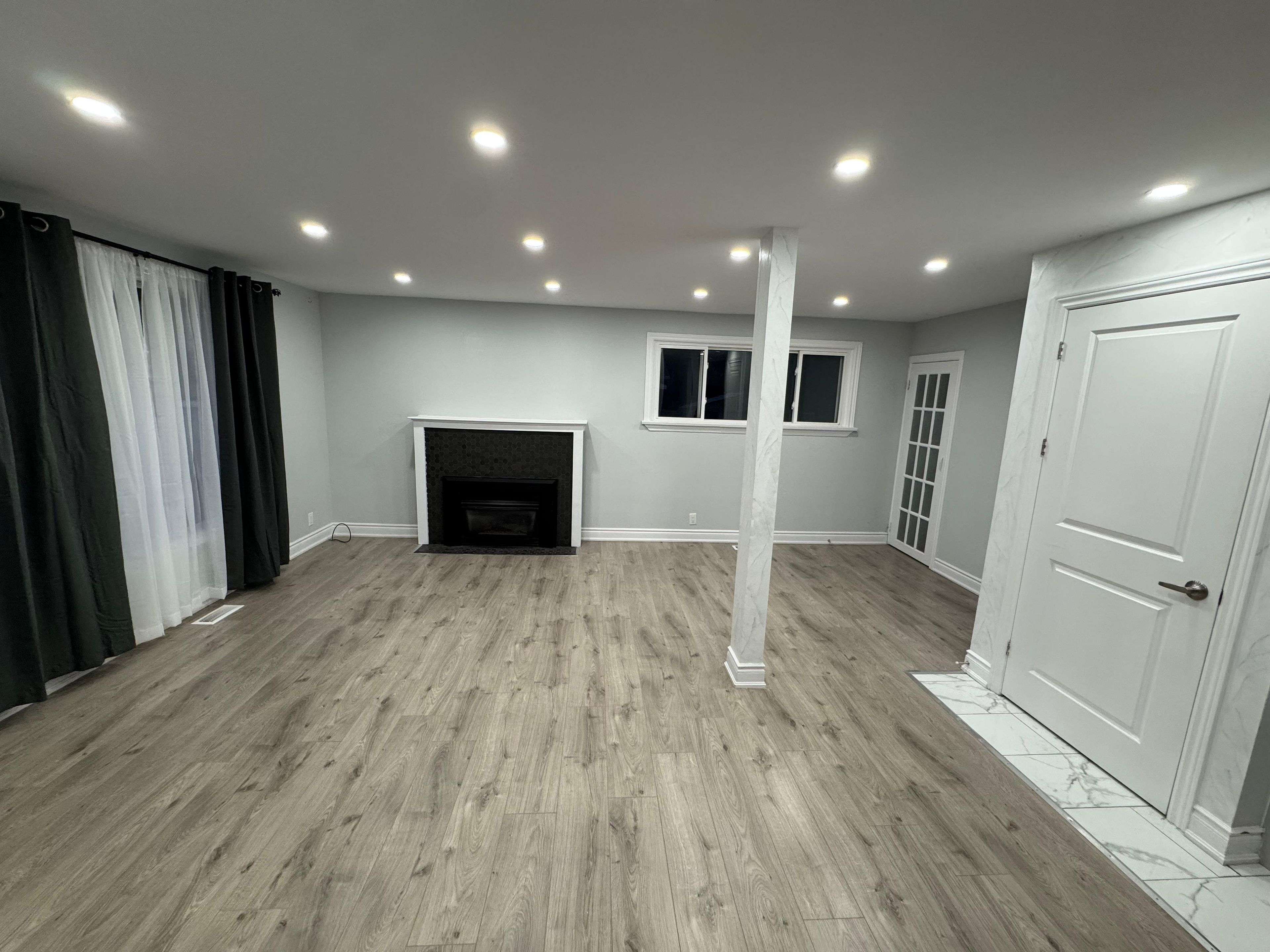 London South, ON N6J 1K4,31 Thorncrest CRES #Main