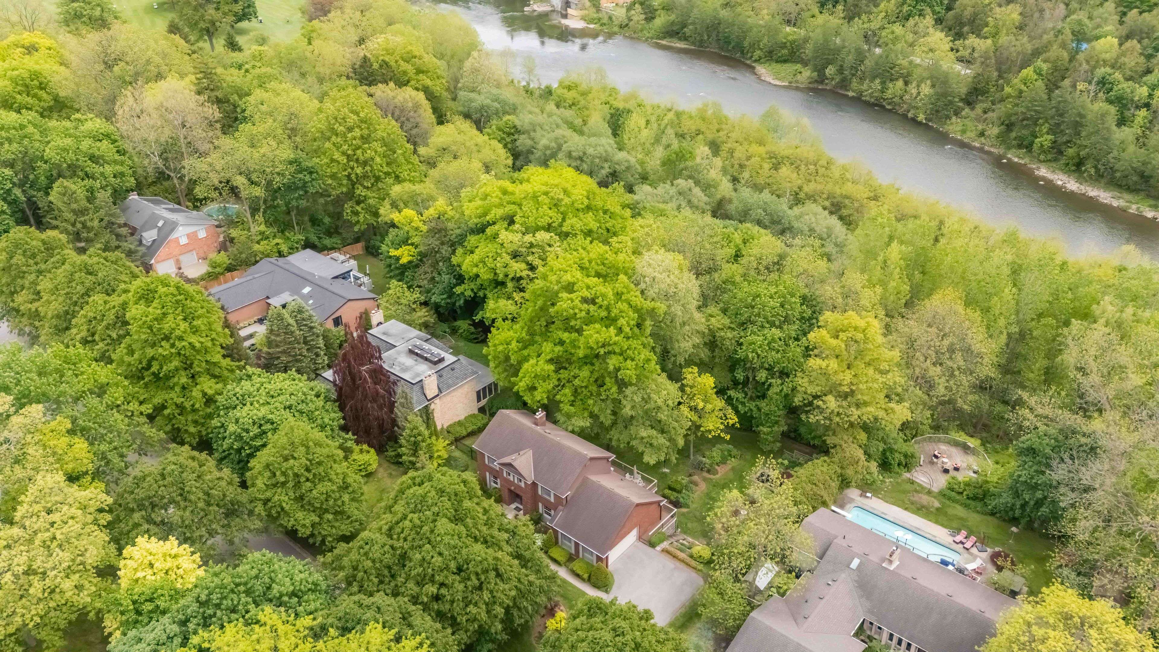 London North, ON N6H 2N7,41 Hampton CRES