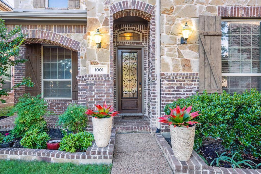 Euless, TX 76039,1001 Vineyard Drive