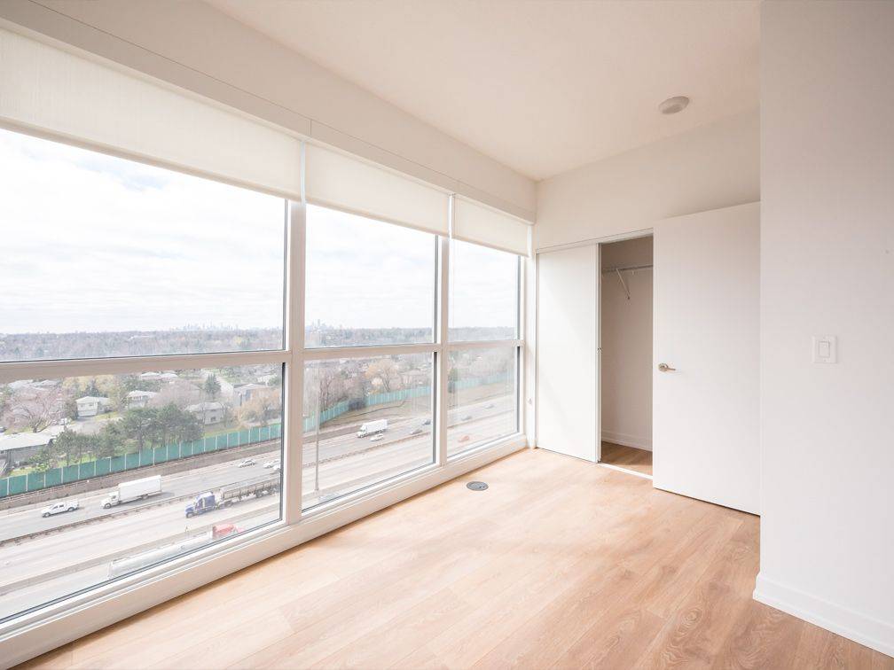 Toronto C15, ON M2K 0E3,115 Mcmahon DR #510