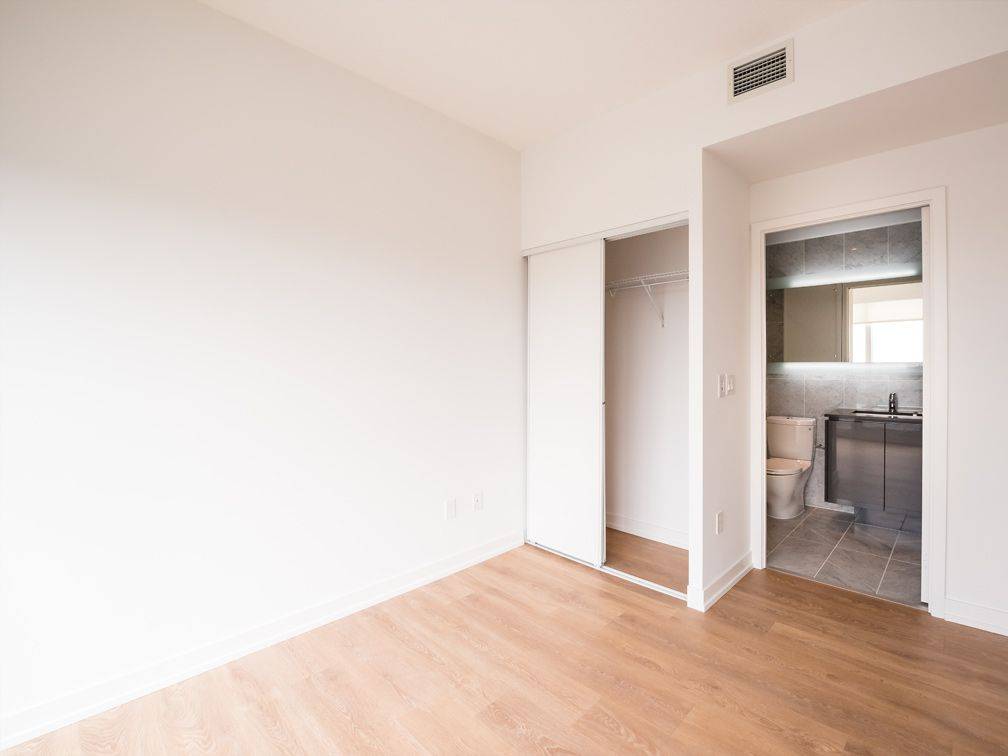 Toronto C15, ON M2K 0E3,115 Mcmahon DR #510