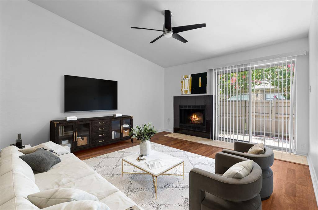 Hurst, TX 76054,350 W Harwood Road #A