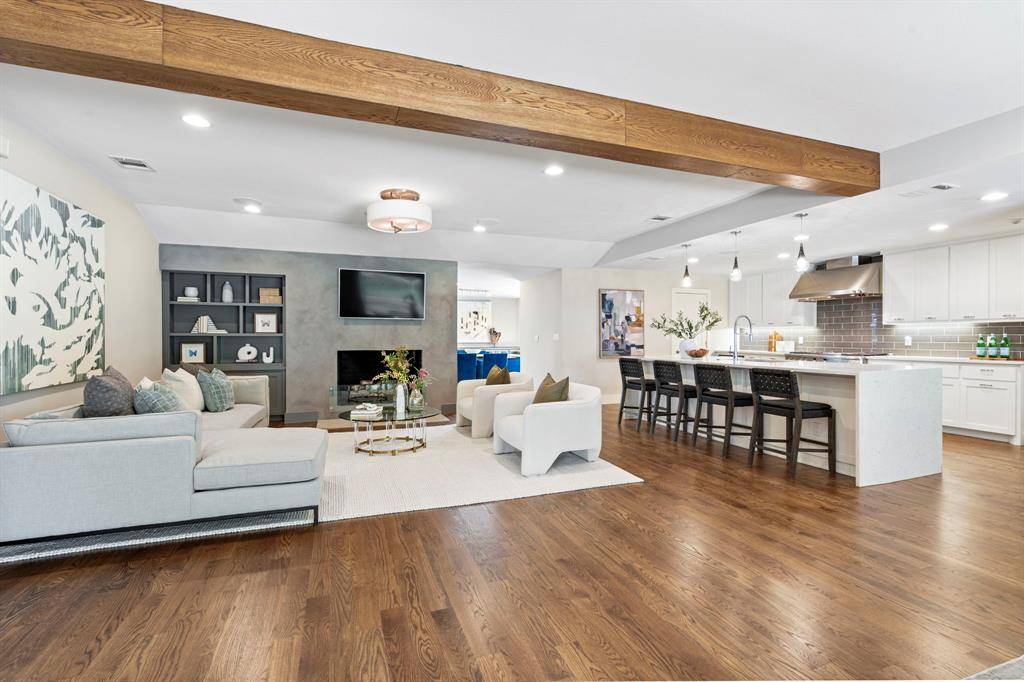 Dallas, TX 75230,5948 Melshire Drive