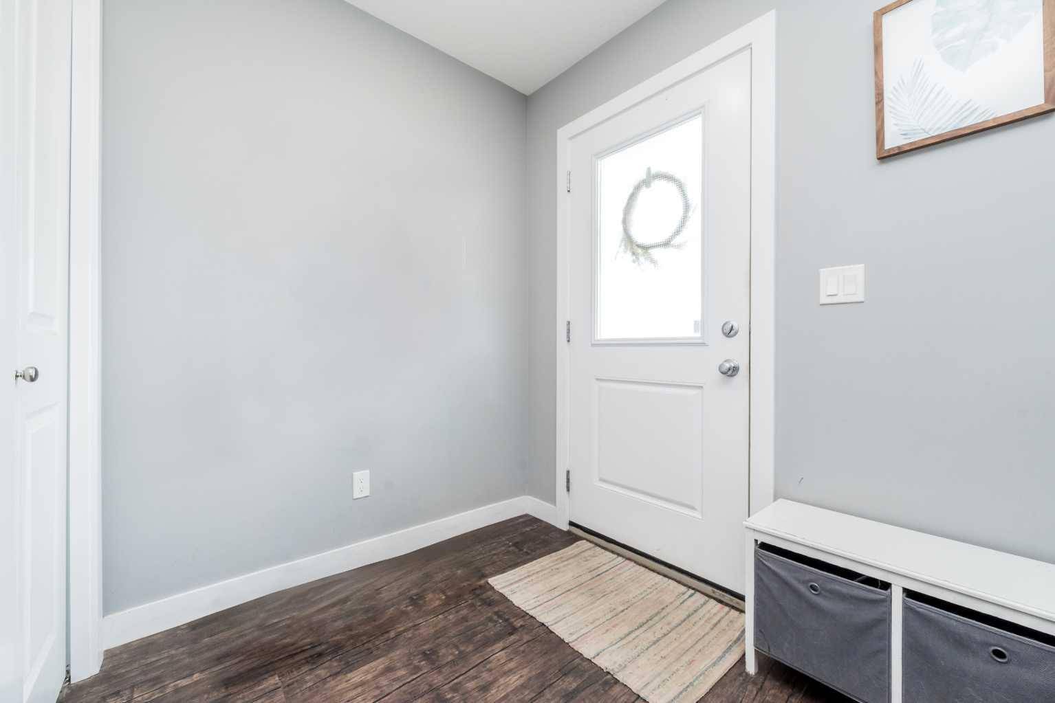 Clairmont, AB T0H 0W3,9515 112 AVE #C