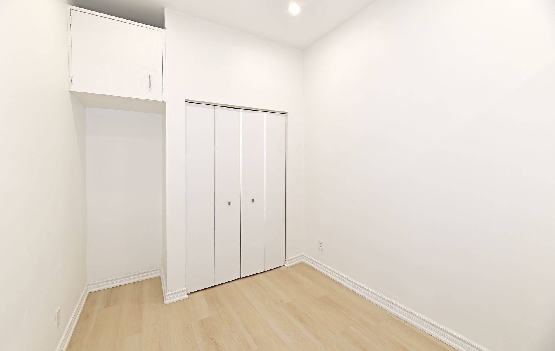 Toronto C08, ON M5A 1J4,171 King ST E #2
