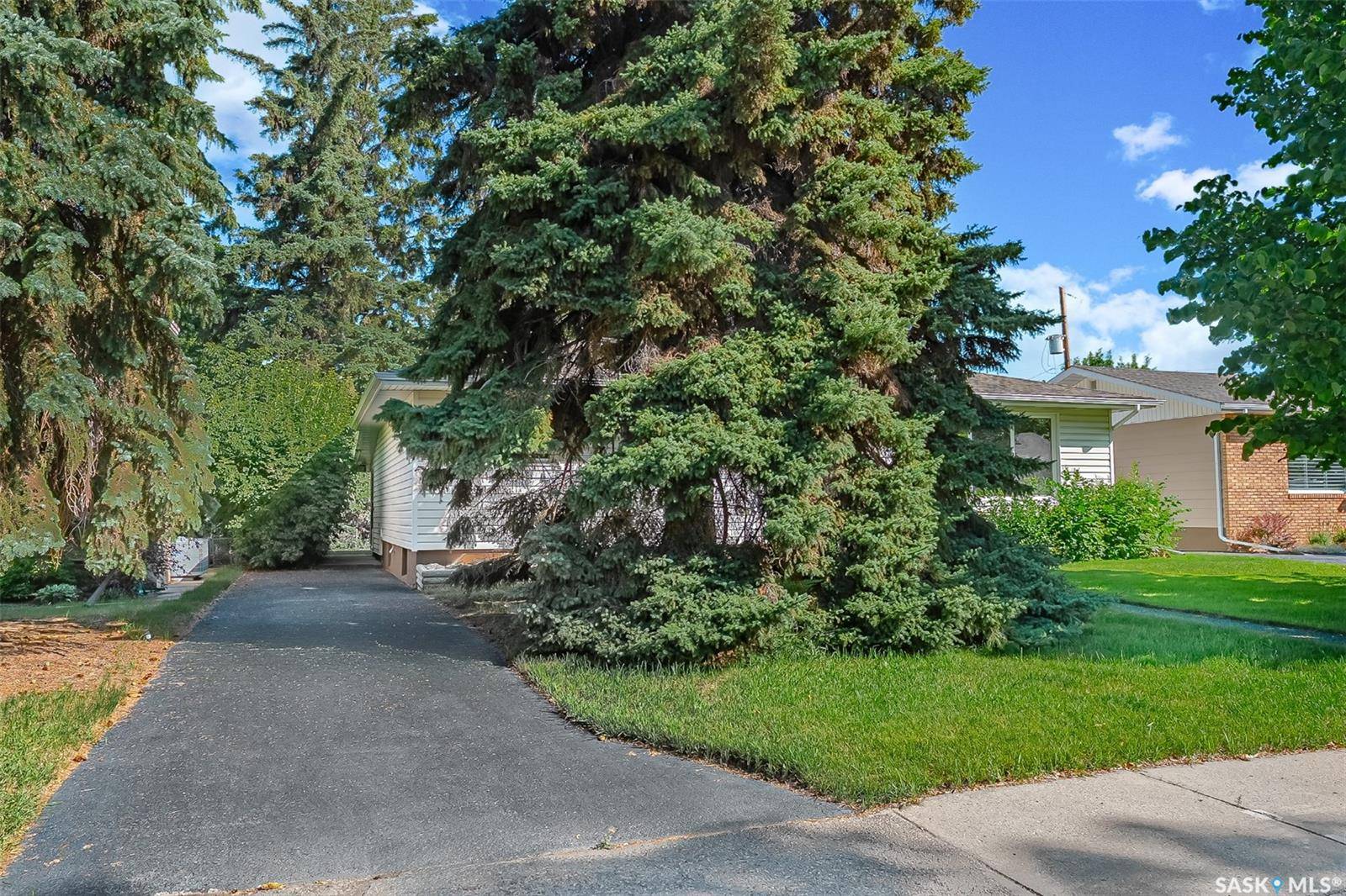Saskatoon, SK S7J 0M4,309 Cascade STREET