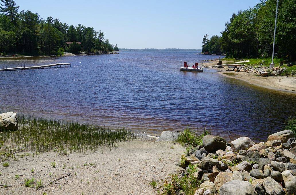 The Archipelago, ON P0G 1G0,16 Leaside DR