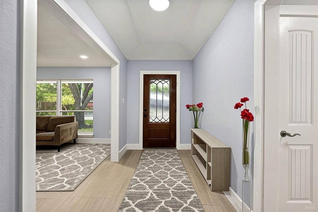 Arlington, TX 76012,2304 Saint Claire Drive