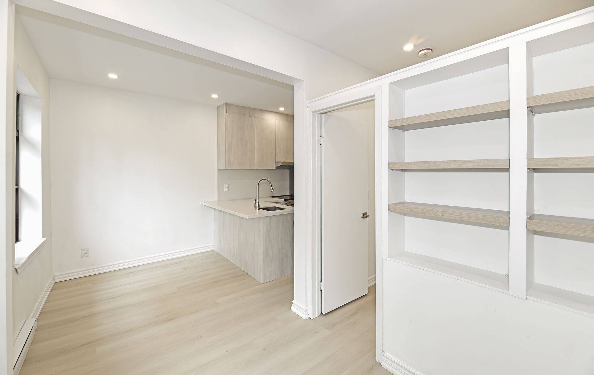 Toronto C08, ON M5A 1J4,171 King ST #5