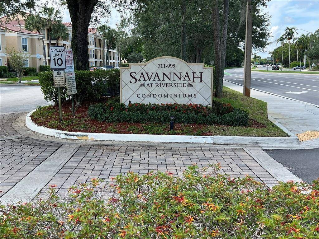 Coral Springs, FL 33071,875 Riverside Dr #725