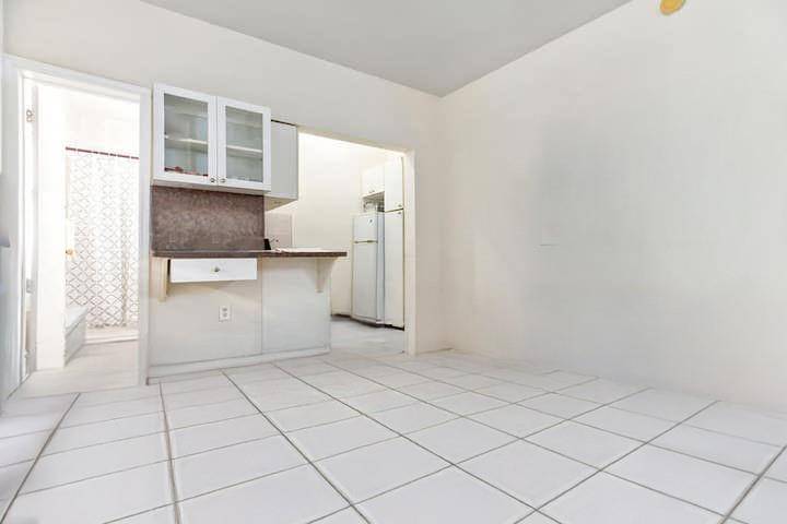 Miami Beach, FL 33141,301 86th St #303-3A