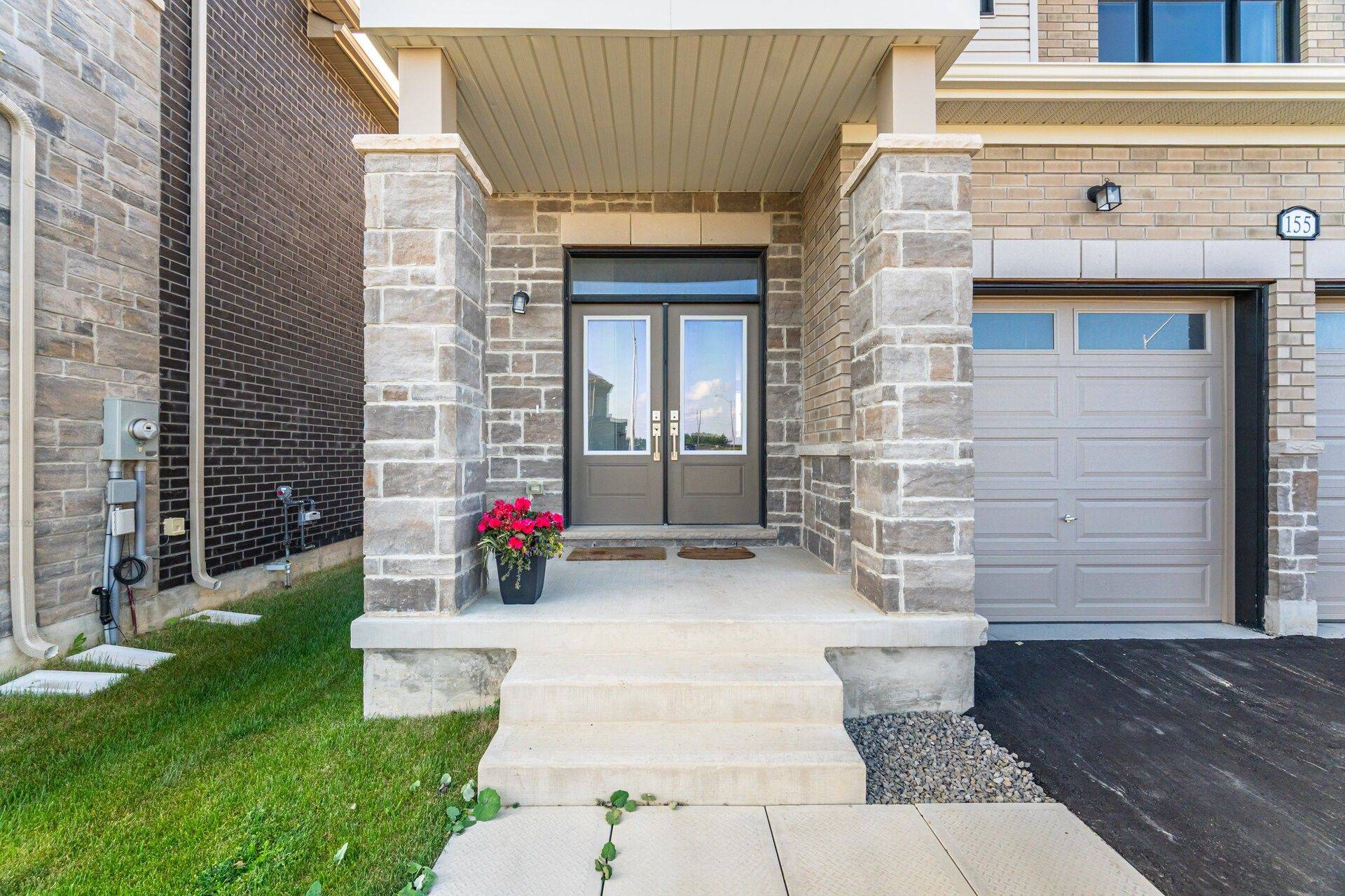 Barrie, ON L9J 0W9,155 Fenchurch MNR