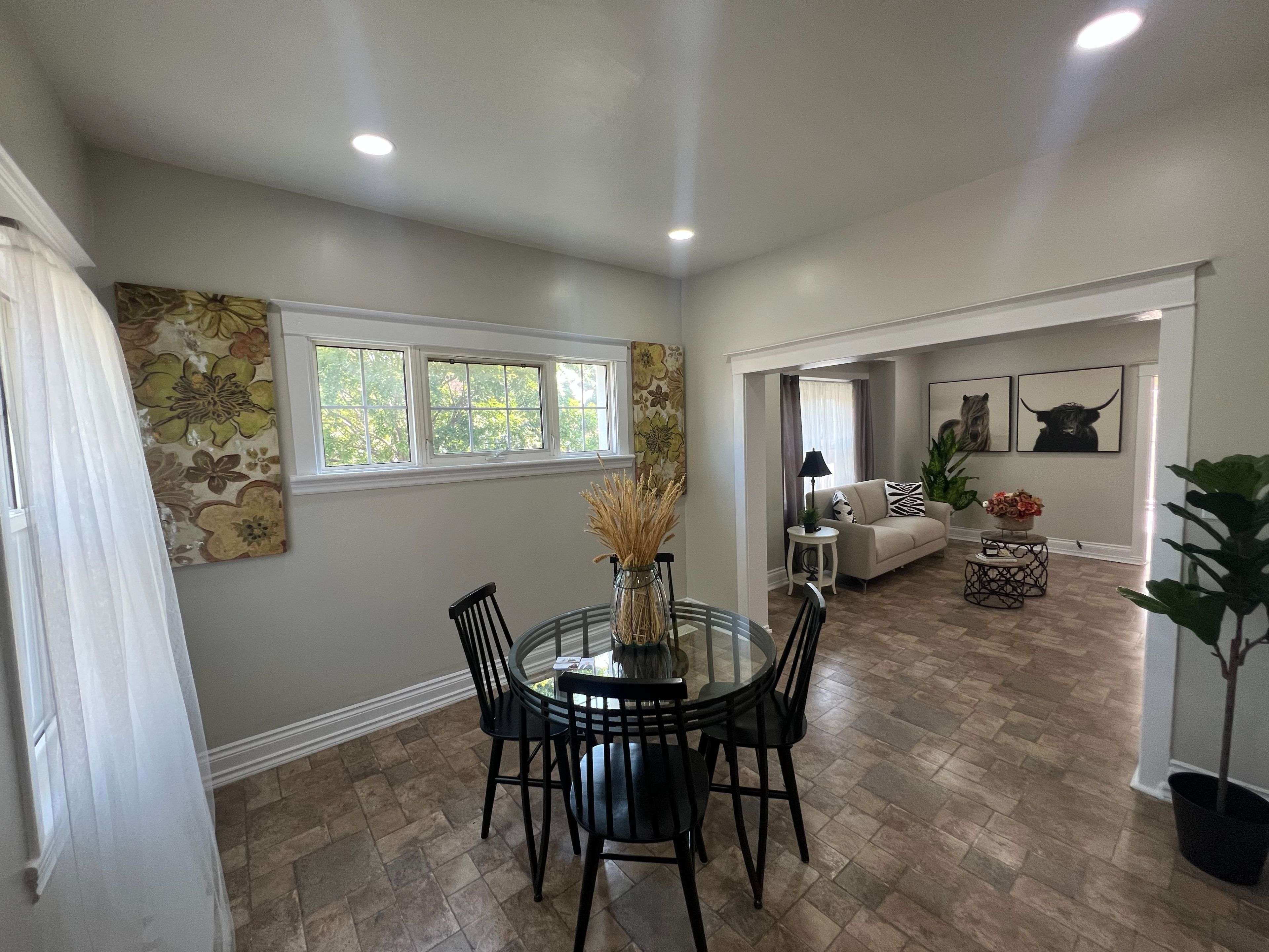 Hamilton, ON L8H 4W2,56 Garside AVE N