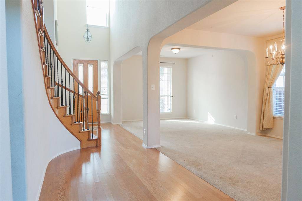Cedar Hill, TX 75104,662 OAK CREEK Drive