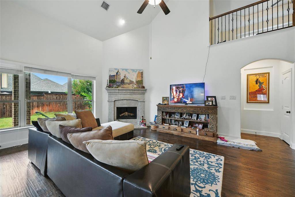 Lantana, TX 76226,1517 Presley Way