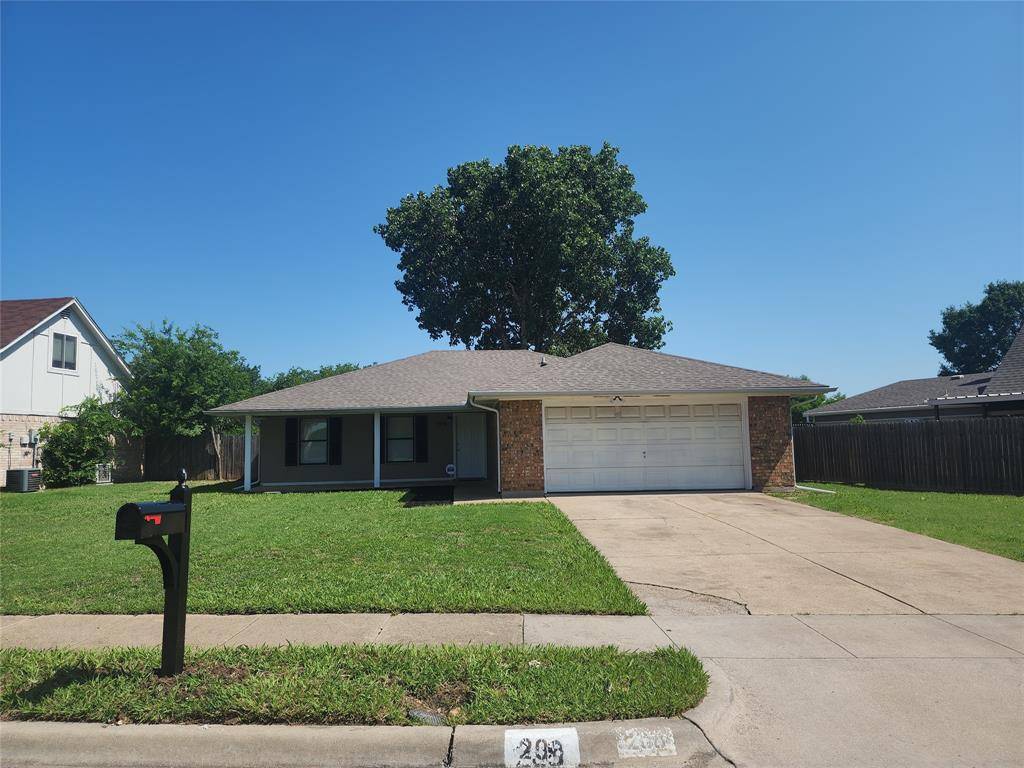 Saginaw, TX 76179,208 Cambridge Drive