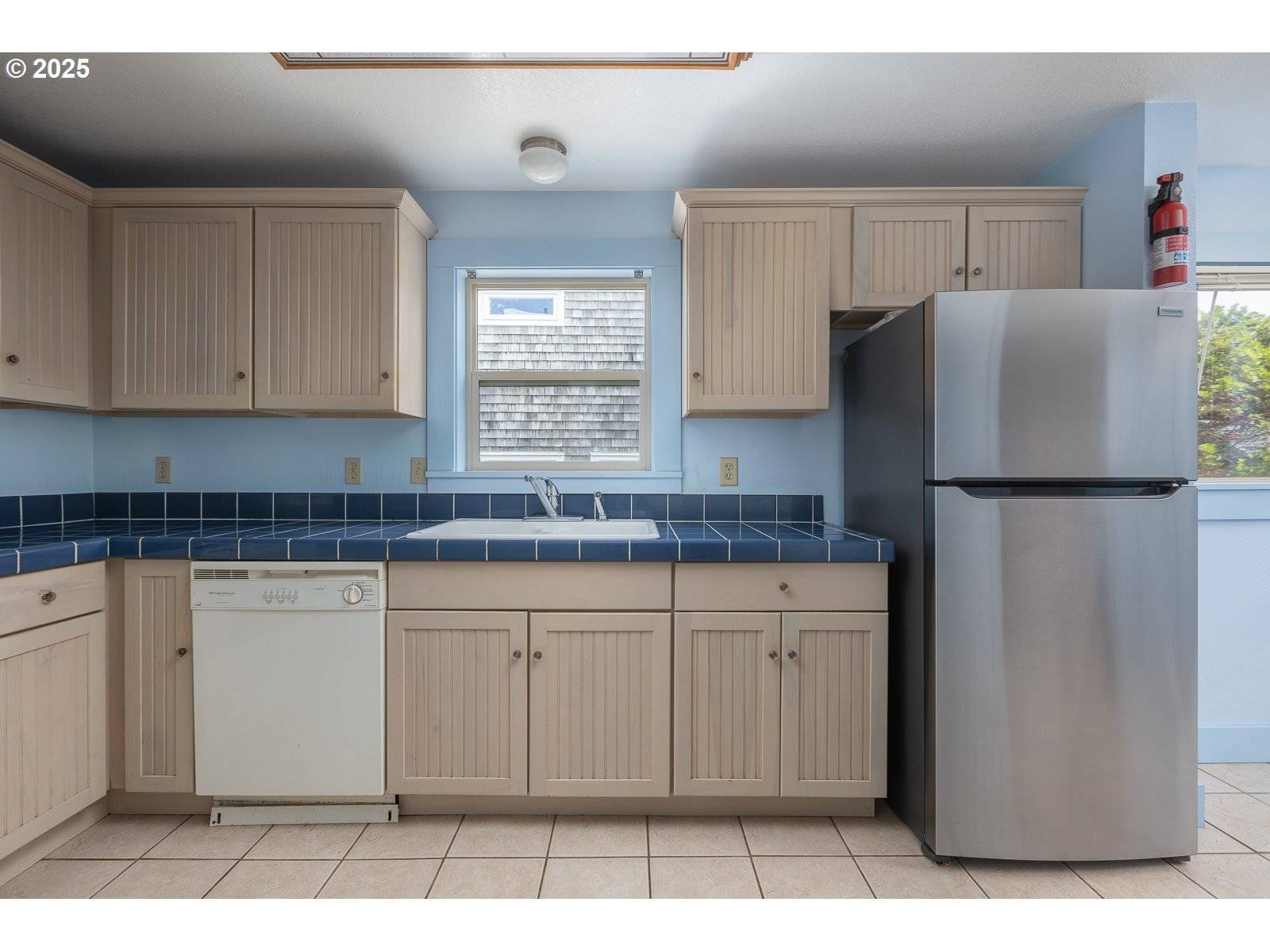 Newport, OR 97365,714 NW 2ND CT