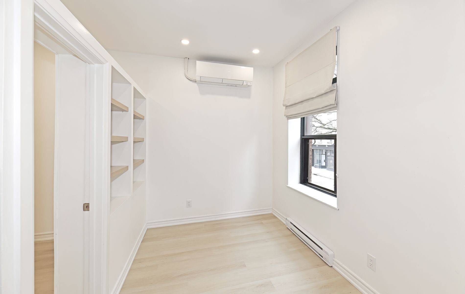 Toronto C08, ON M5A 1J4,171 King ST E #3