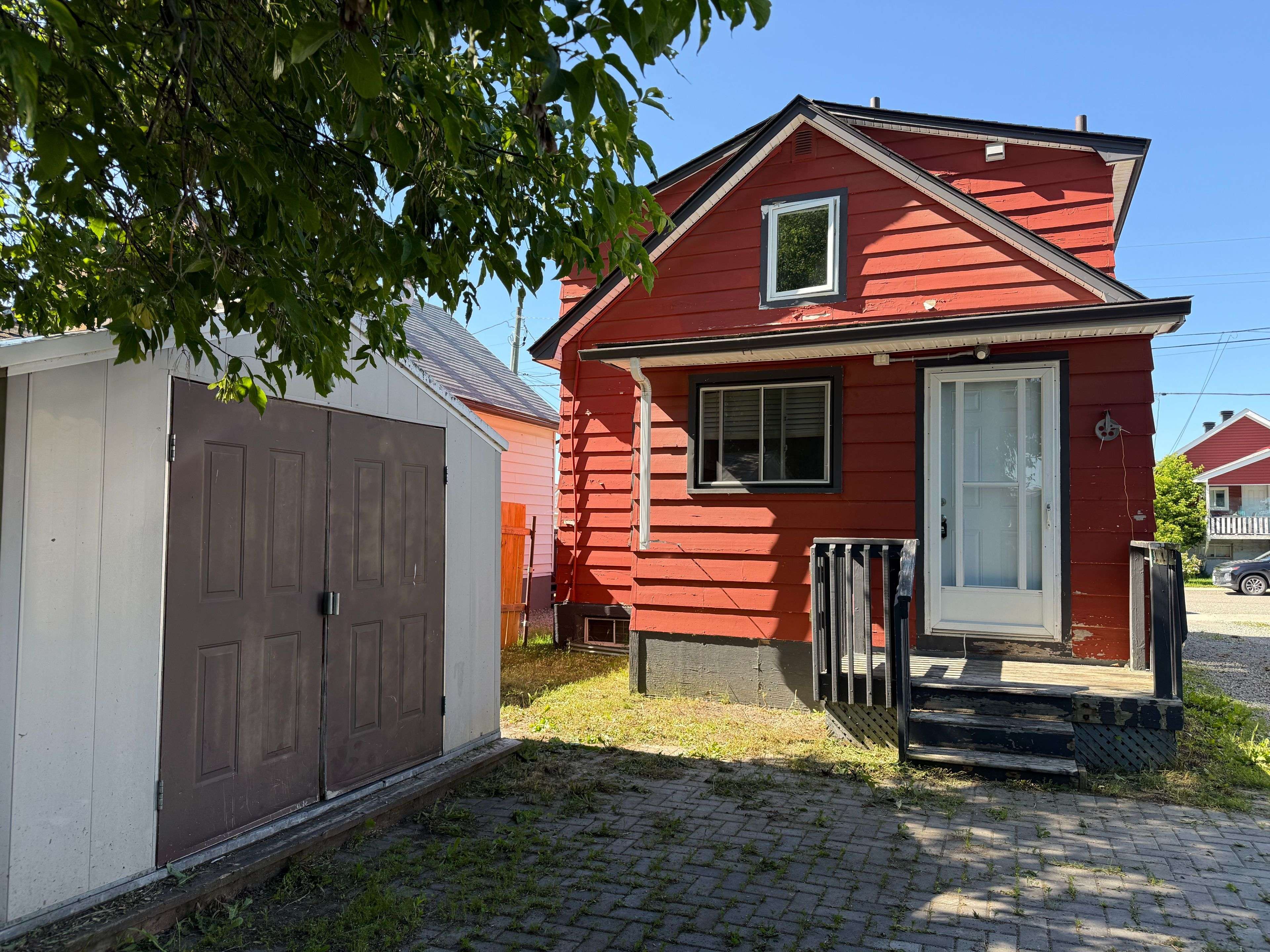 Timmins, ON P4N 4H9,43 Crescent AVE