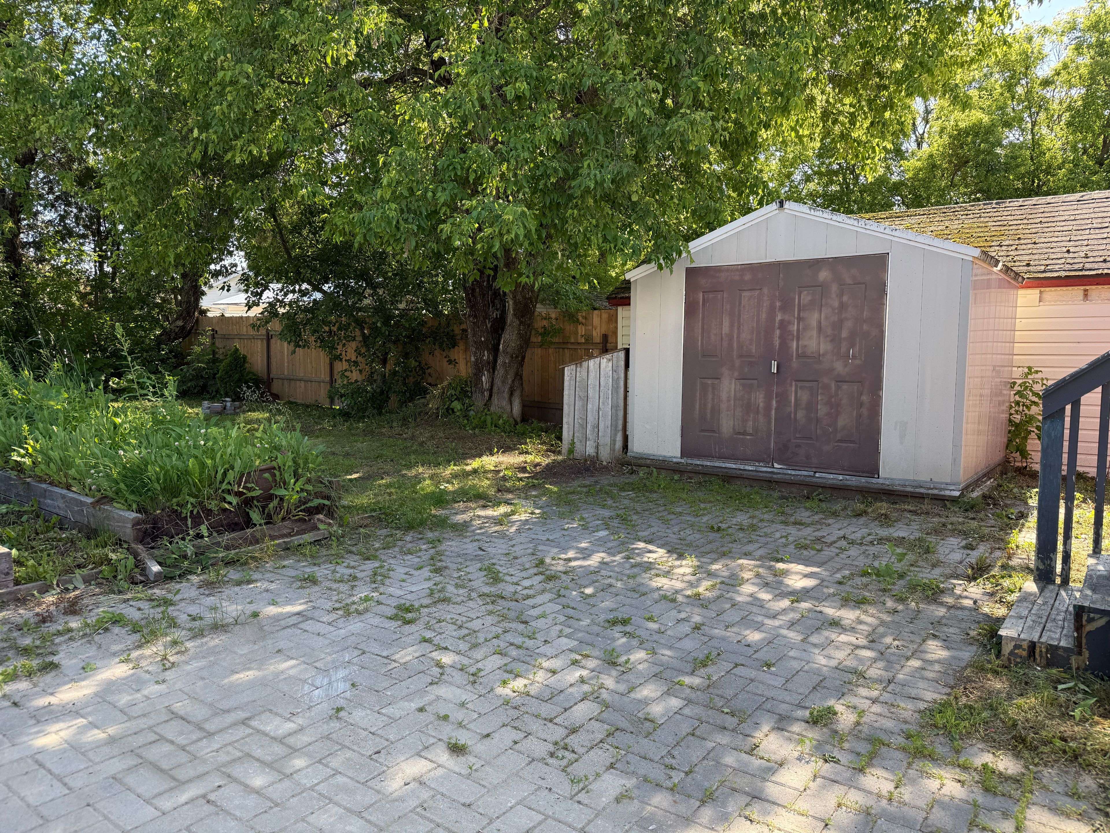 Timmins, ON P4N 4H9,43 Crescent AVE