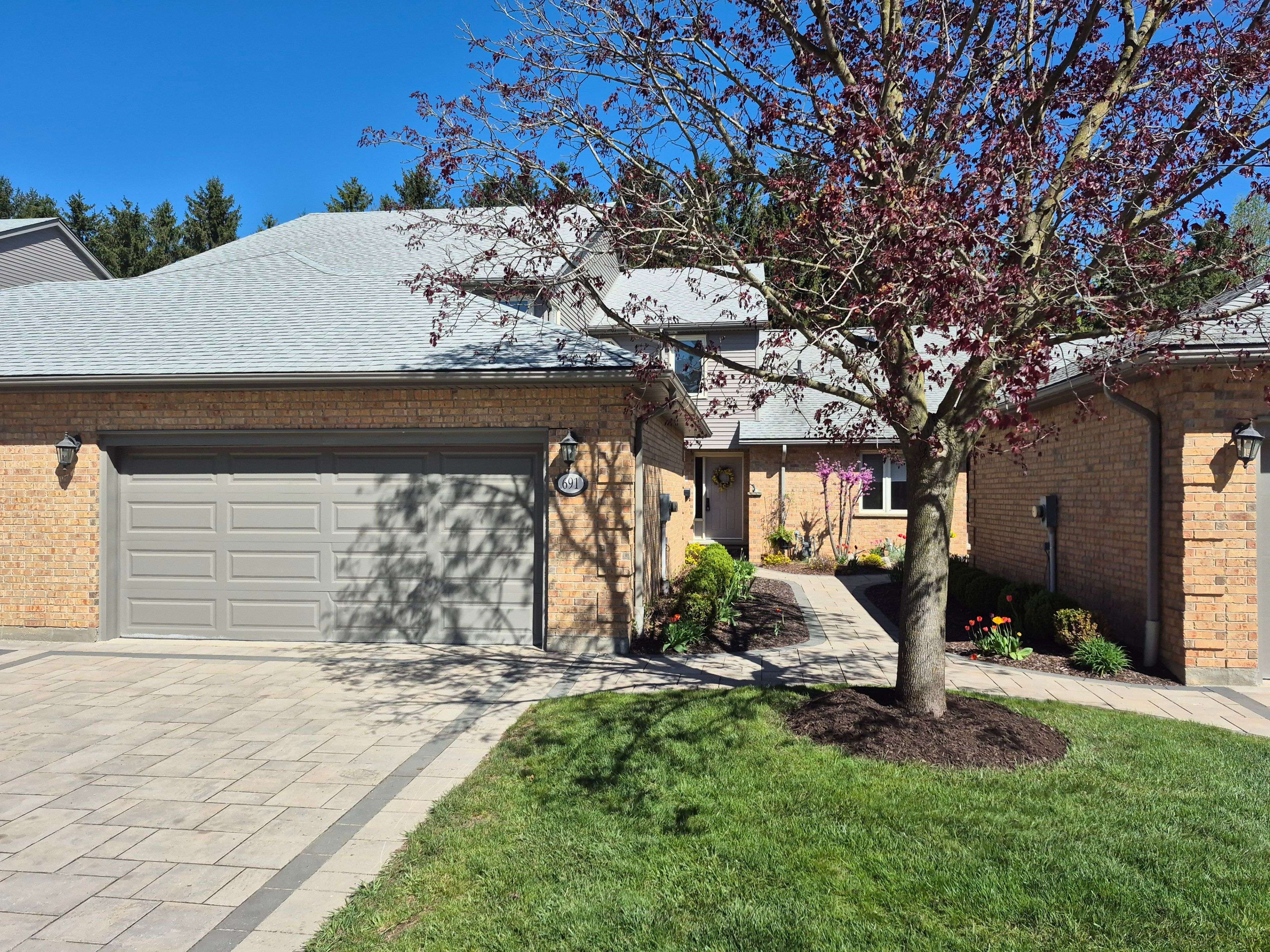 Woodstock, ON N4T 1K1,691 Lansdowne AVE