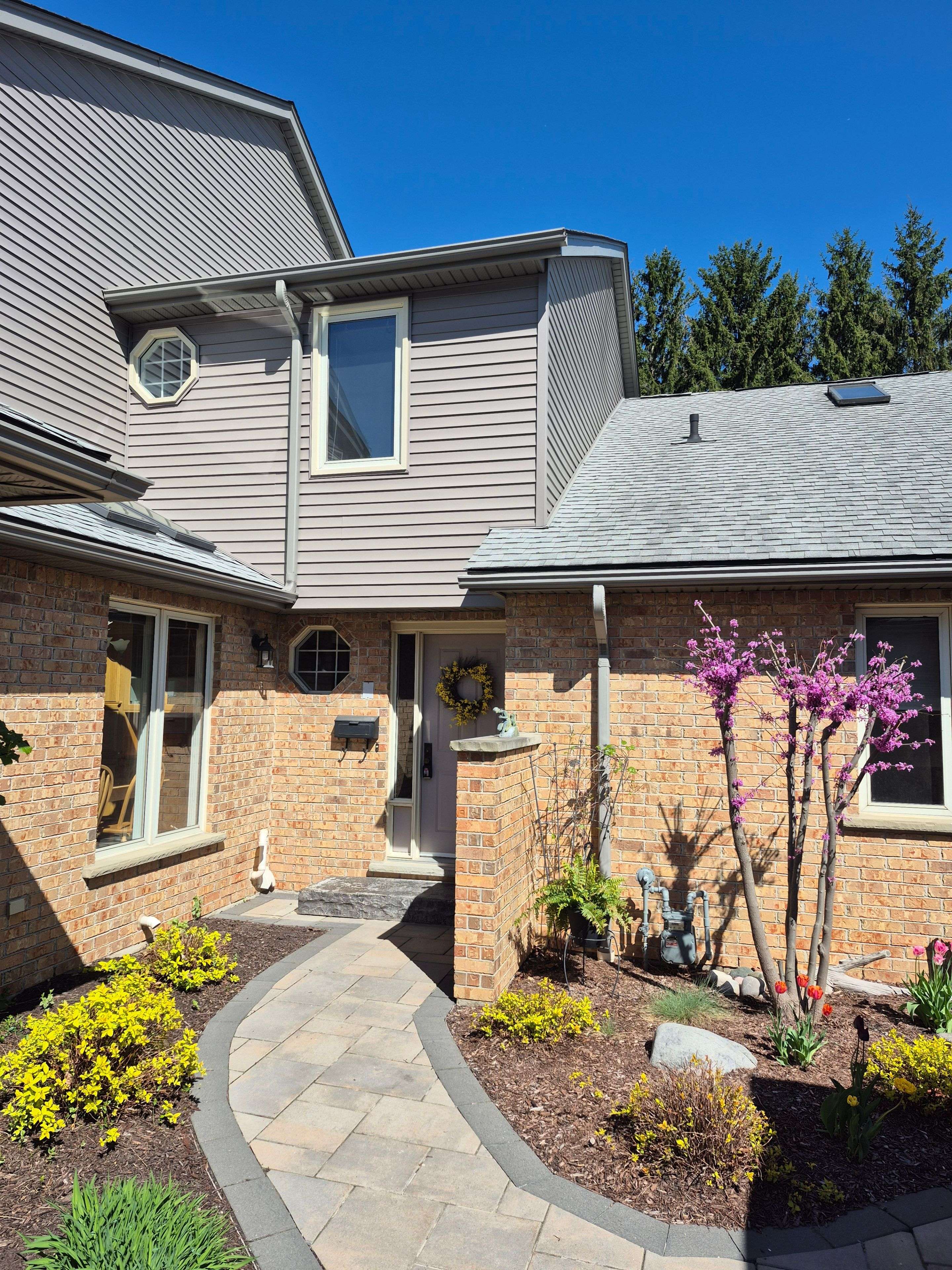 Woodstock, ON N4T 1K1,691 Lansdowne AVE