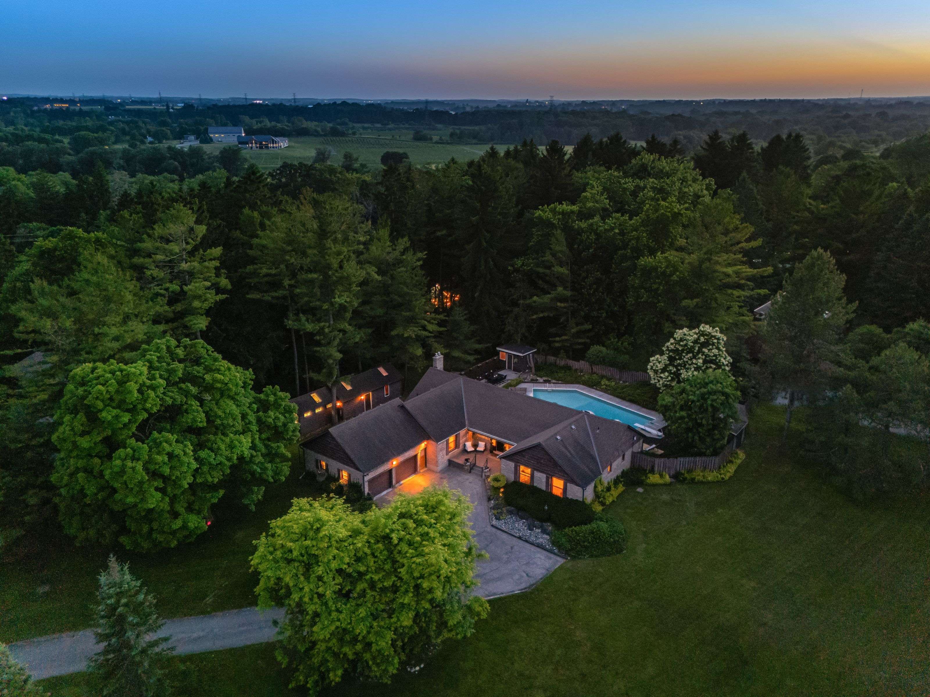 Woolwich, ON N0B 1N0,105 Grandview DR