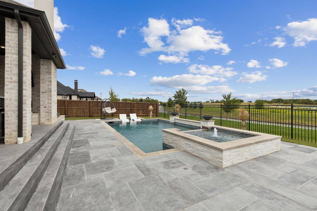 Celina, TX 75009,2608 Camden Court