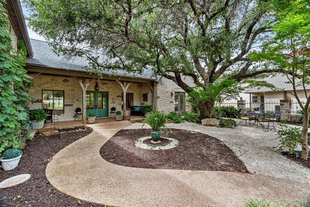 Granbury, TX 76049,9808 Ravenswood Road