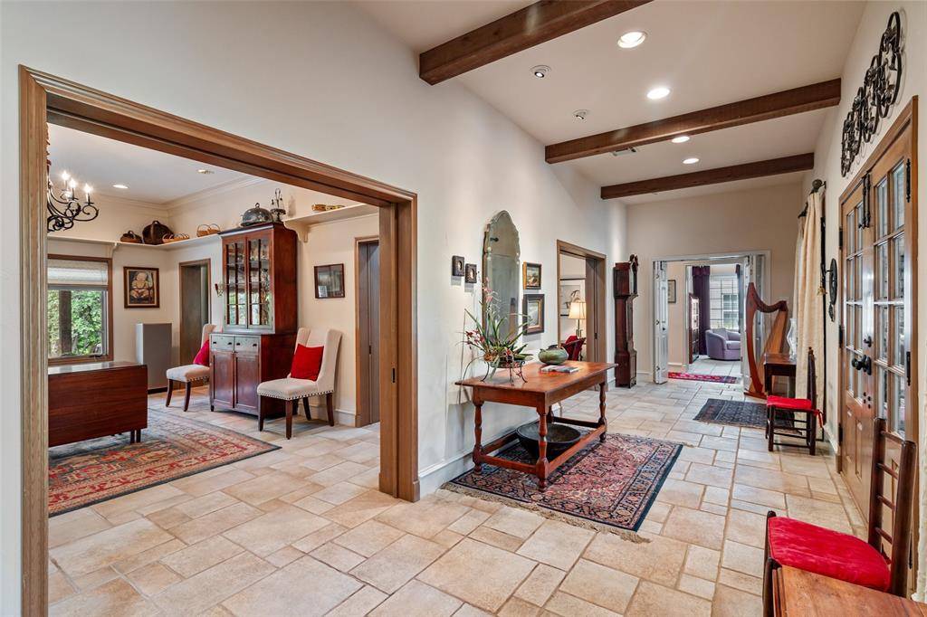 Granbury, TX 76049,9808 Ravenswood Road