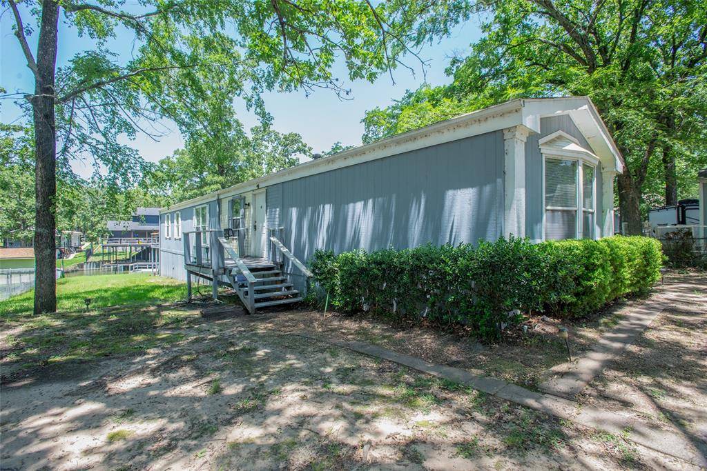 Mabank, TX 75156,108 Mcalister Street