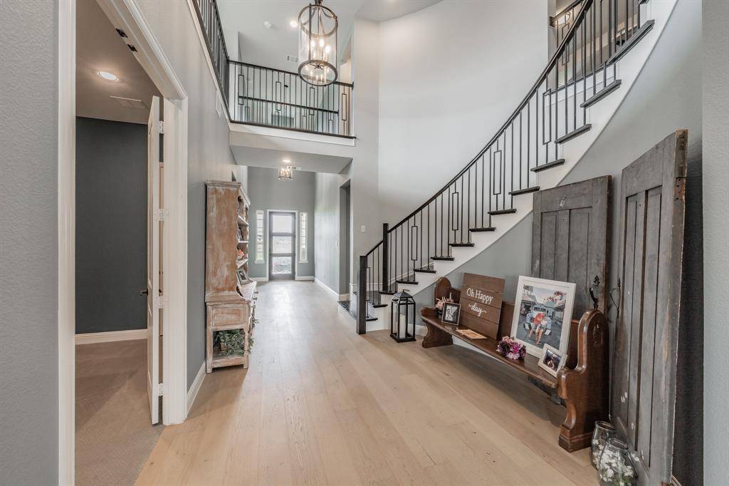 Haslet, TX 76052,562 Broadleaf Way