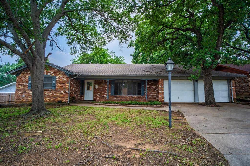 Fort Worth, TX 76112,6816 Yolanda Drive