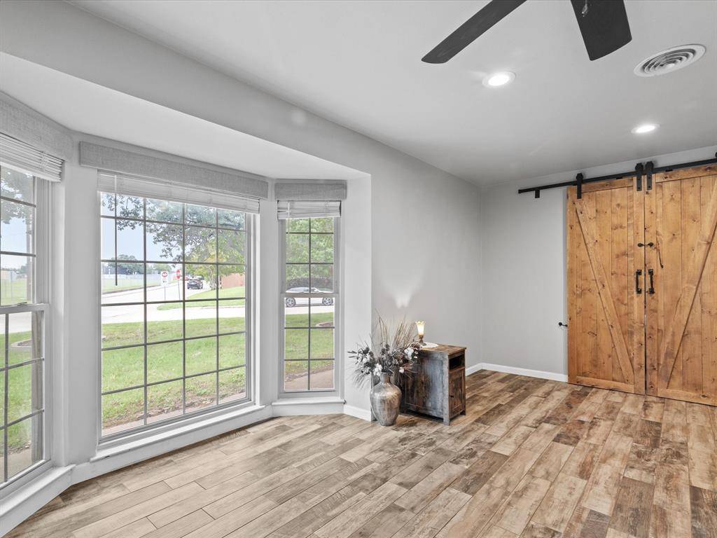 Bedford, TX 76022,81 Regents Park Court