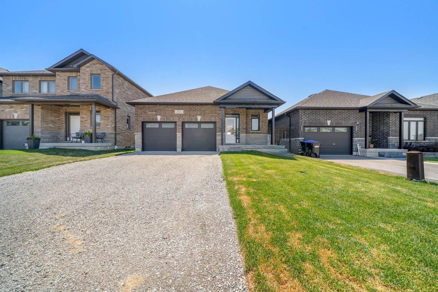 Springwater, ON L0L 1P0,127 Ritchie CRES