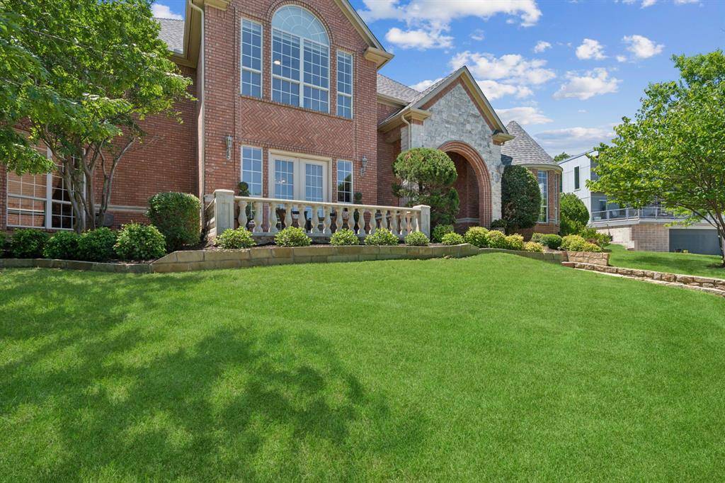 Keller, TX 76248,512 Holly Court