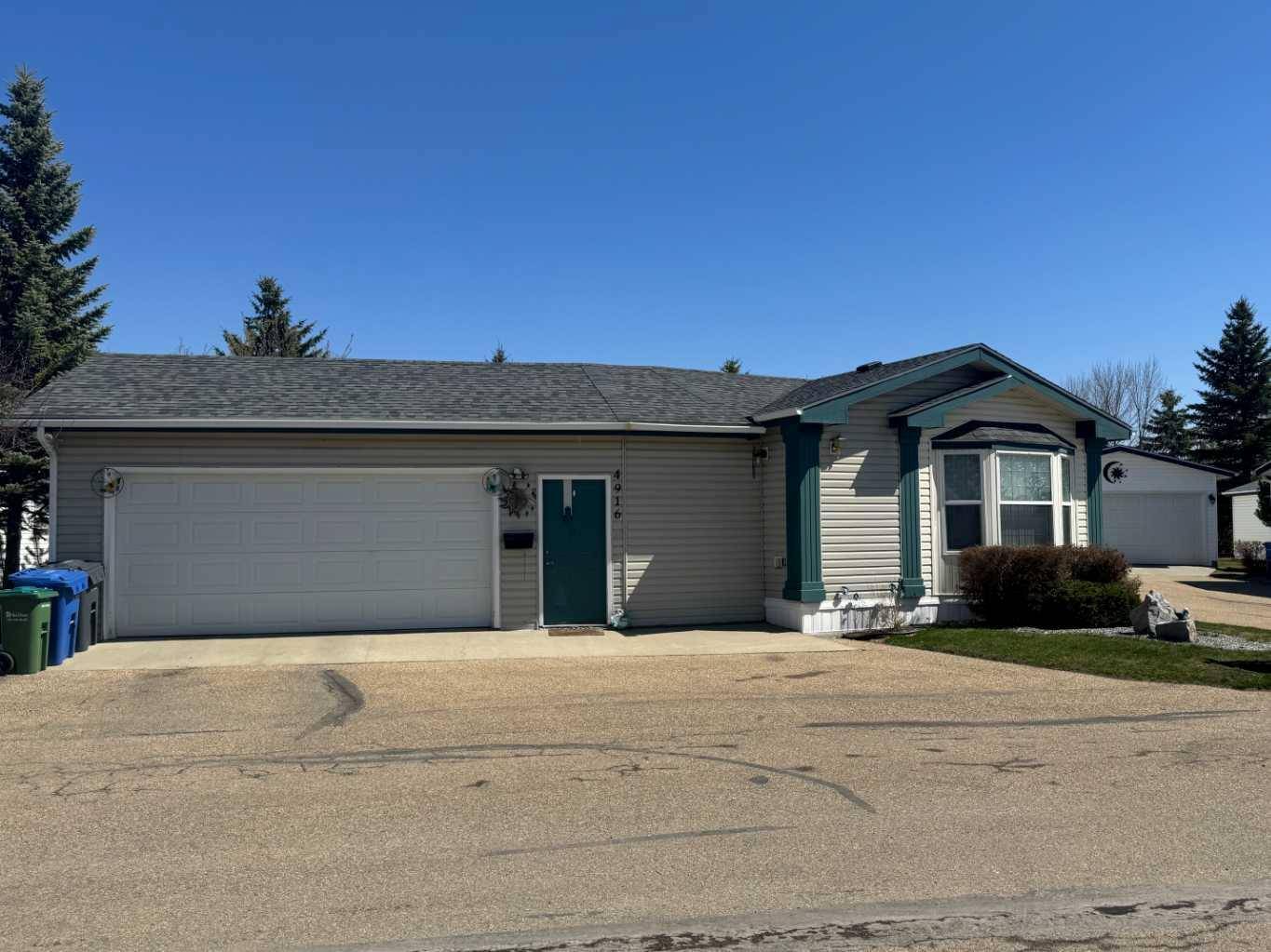 Red Deer, AB T4R2Z8,4916 Dorchester AVE