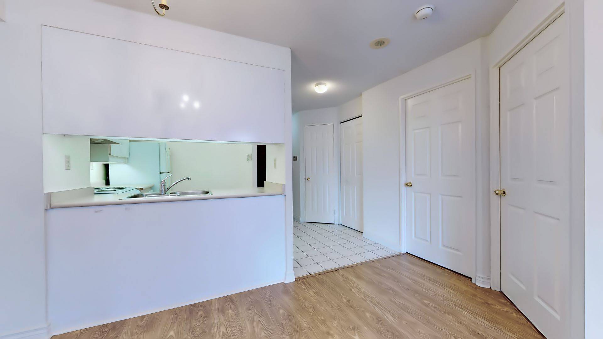 Toronto C01, ON M5G 1N6,736 Bay ST #2508