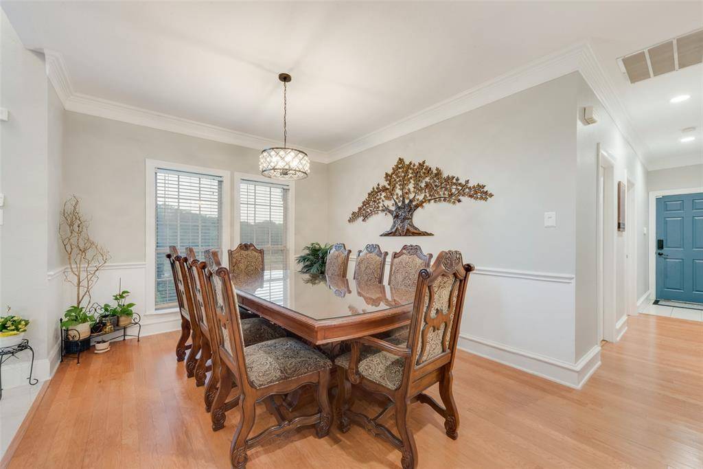 Grand Prairie, TX 75052,537 Estate Drive