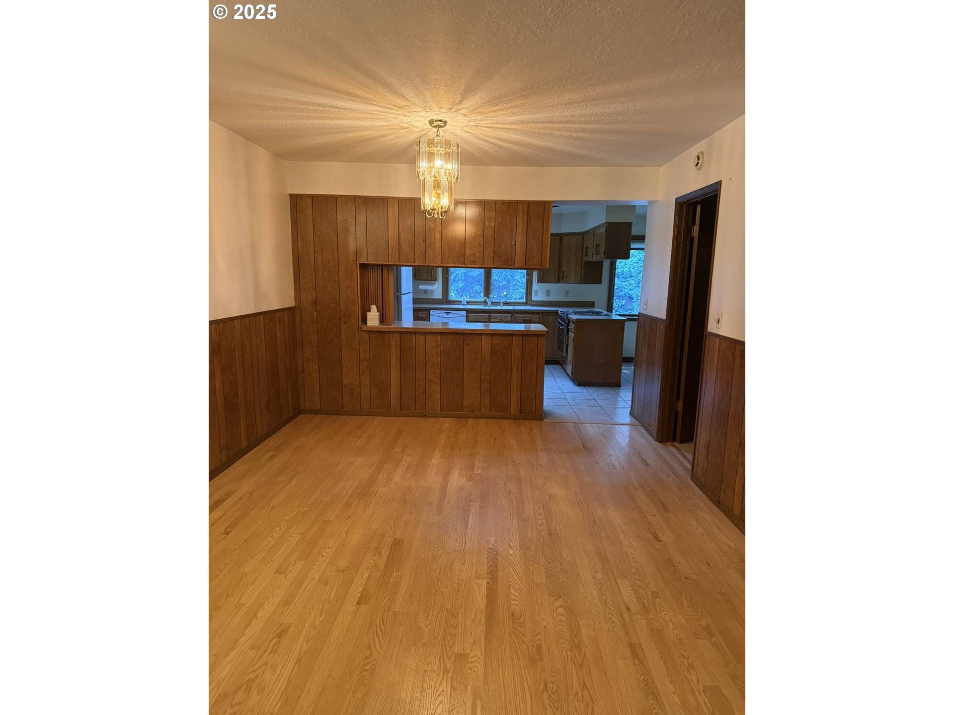 Portland, OR 97220,10303 NE RUSSELL CT