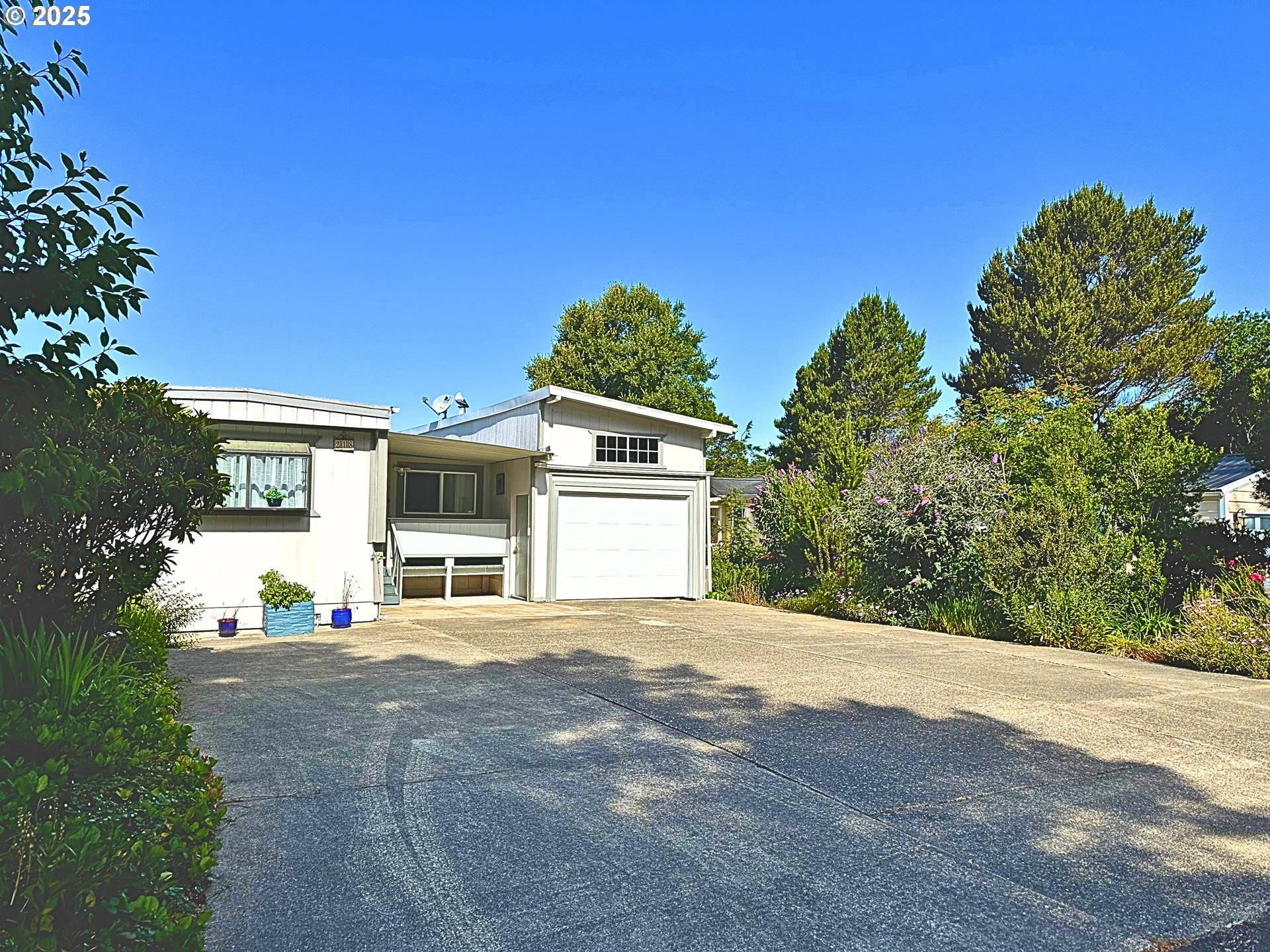 Florence, OR 97439,1600 RHODODENDRON DR ##218