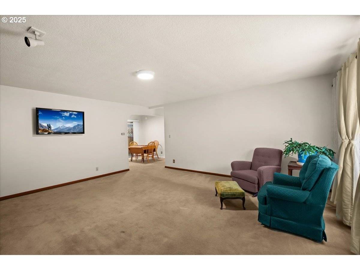 Forest Grove, OR 97116,1611 CAMINO DR